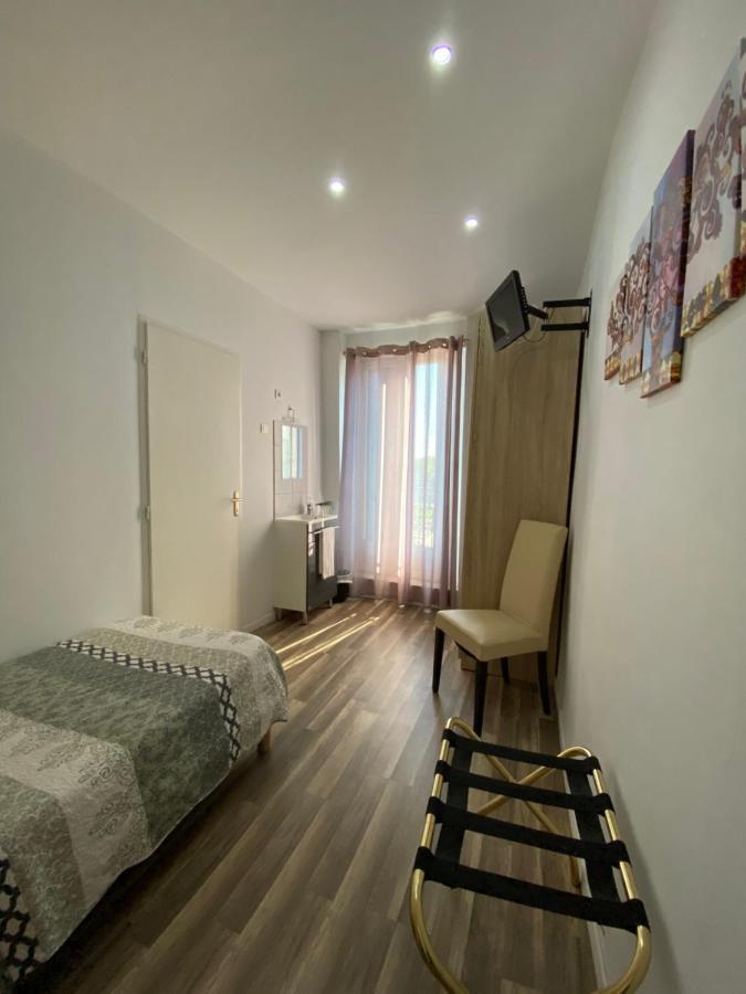Kyriad Direct Beziers Centre Esterno foto